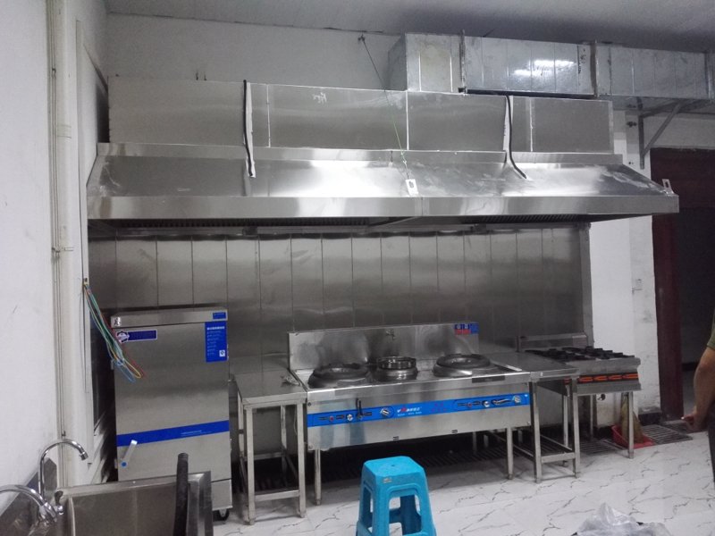 厨房革命：学校食堂如何升级设备实现营养美味兼顾